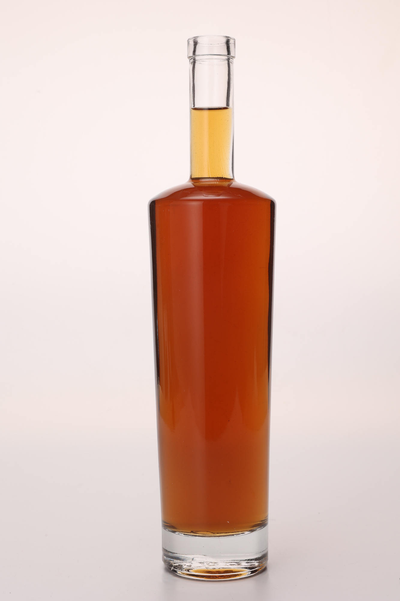 Wholesale 750ml 500ml 375ml 200ml Vodka Spirit Gin Rum Glass Liquor Bottle with Cork
