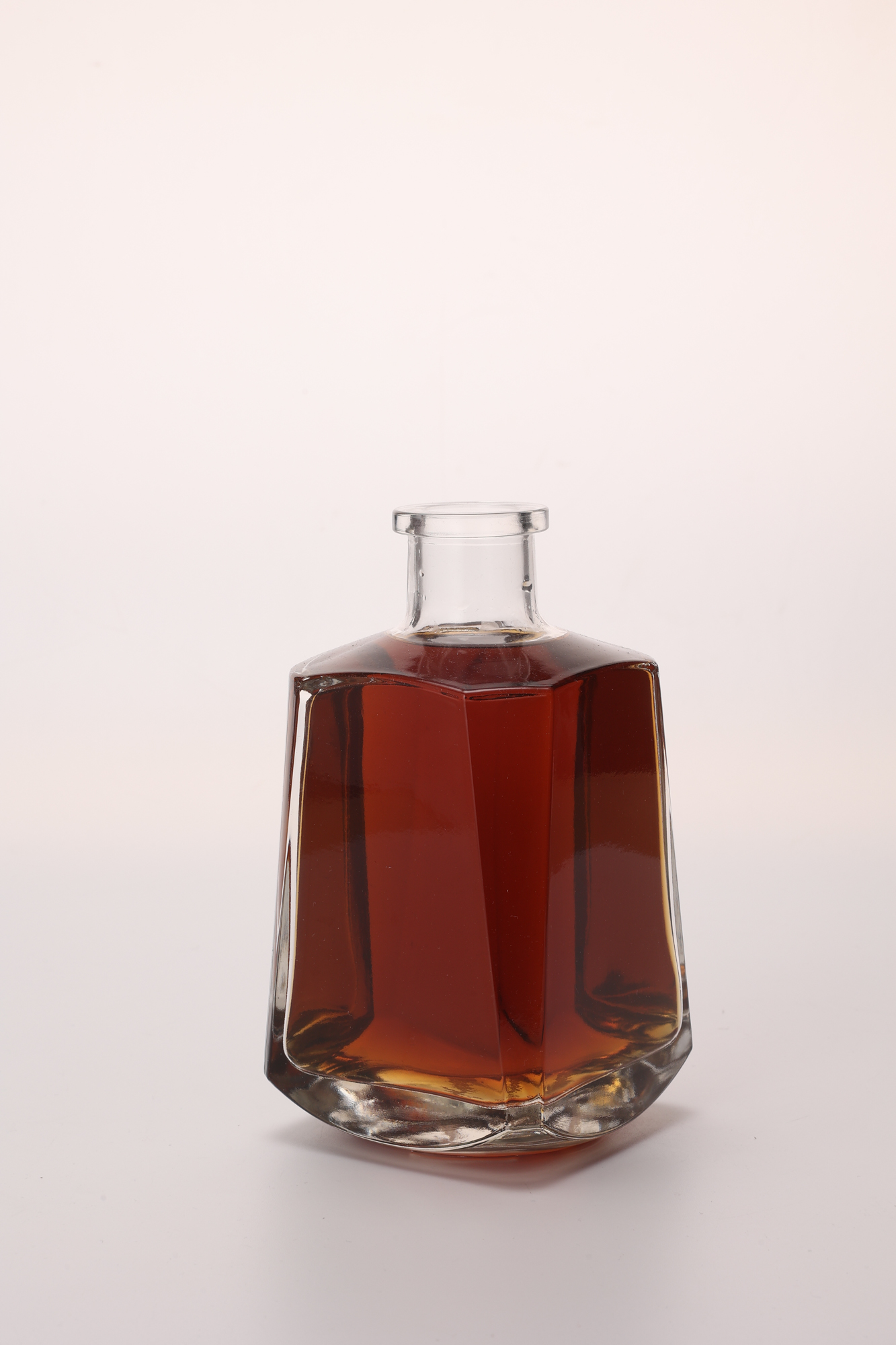 High Grade 750ml Transparent Glass Wine Bottle Liquor Whisky Gin Rum Vodka Brandy Tequila Bottle With Cork Stopper